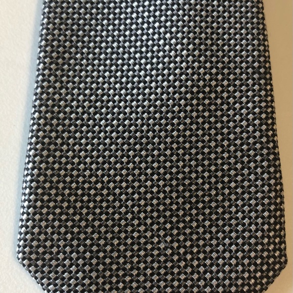 Beautiful Ralph Lauren Silk Tie Width 2 1/2 “ - Picture 2 of 3